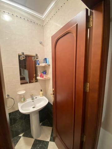 Commercial for sale in Levante Alto, Benidorm with garage - € 425,000 (Ref: 9369078)