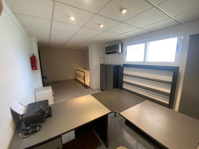 Commercial for sale in Levante Alto, Benidorm with garage - € 425,000 (Ref: 9369078)