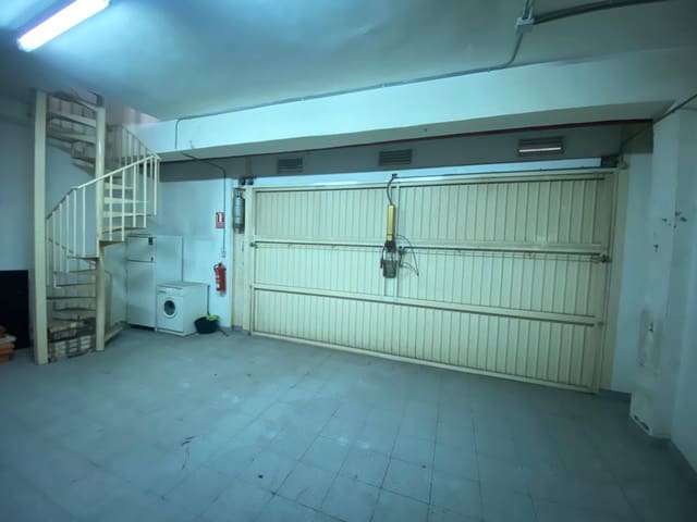 Commercial for sale in Levante Alto, Benidorm with garage - € 425,000 (Ref: 9369078)