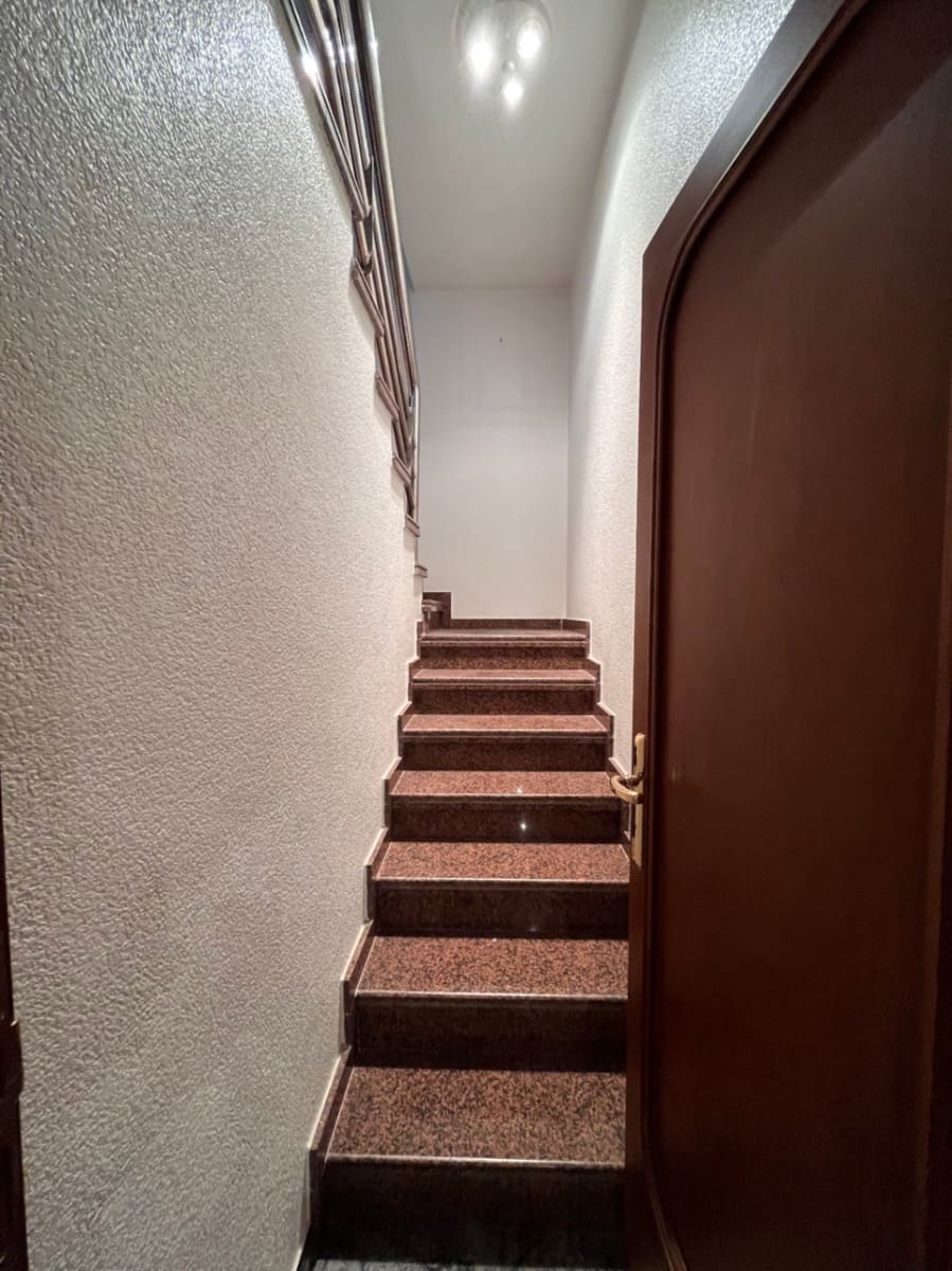 Gewerbe zu verkaufen in Benidorm mit Garage - 425.000 € (Ref: 9369078)