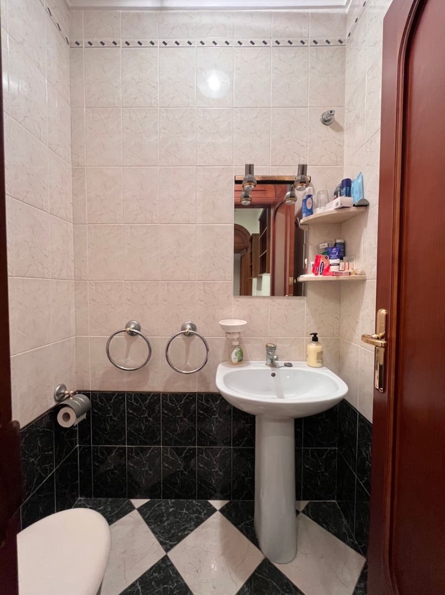 Gewerbe zu verkaufen in Benidorm mit Garage - 425.000 € (Ref: 9369078)