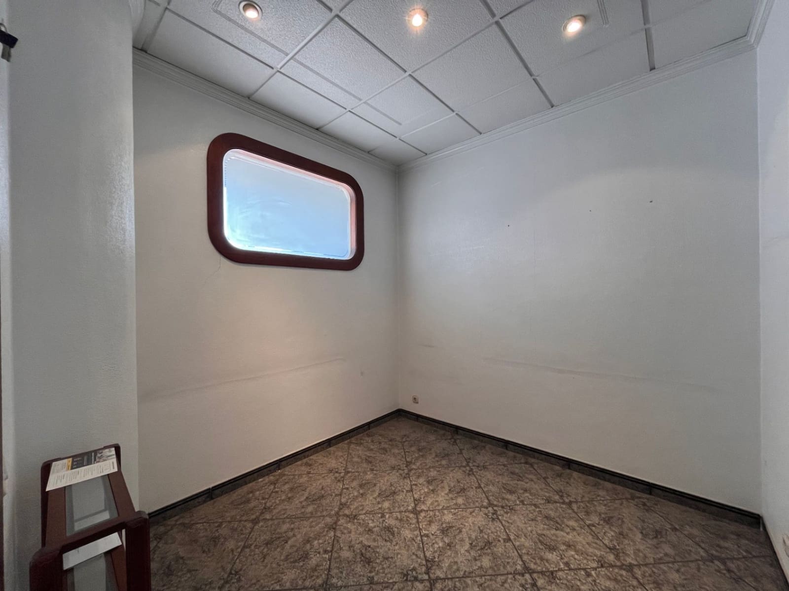 Gewerbe zu verkaufen in Benidorm mit Garage - 425.000 € (Ref: 9369078)