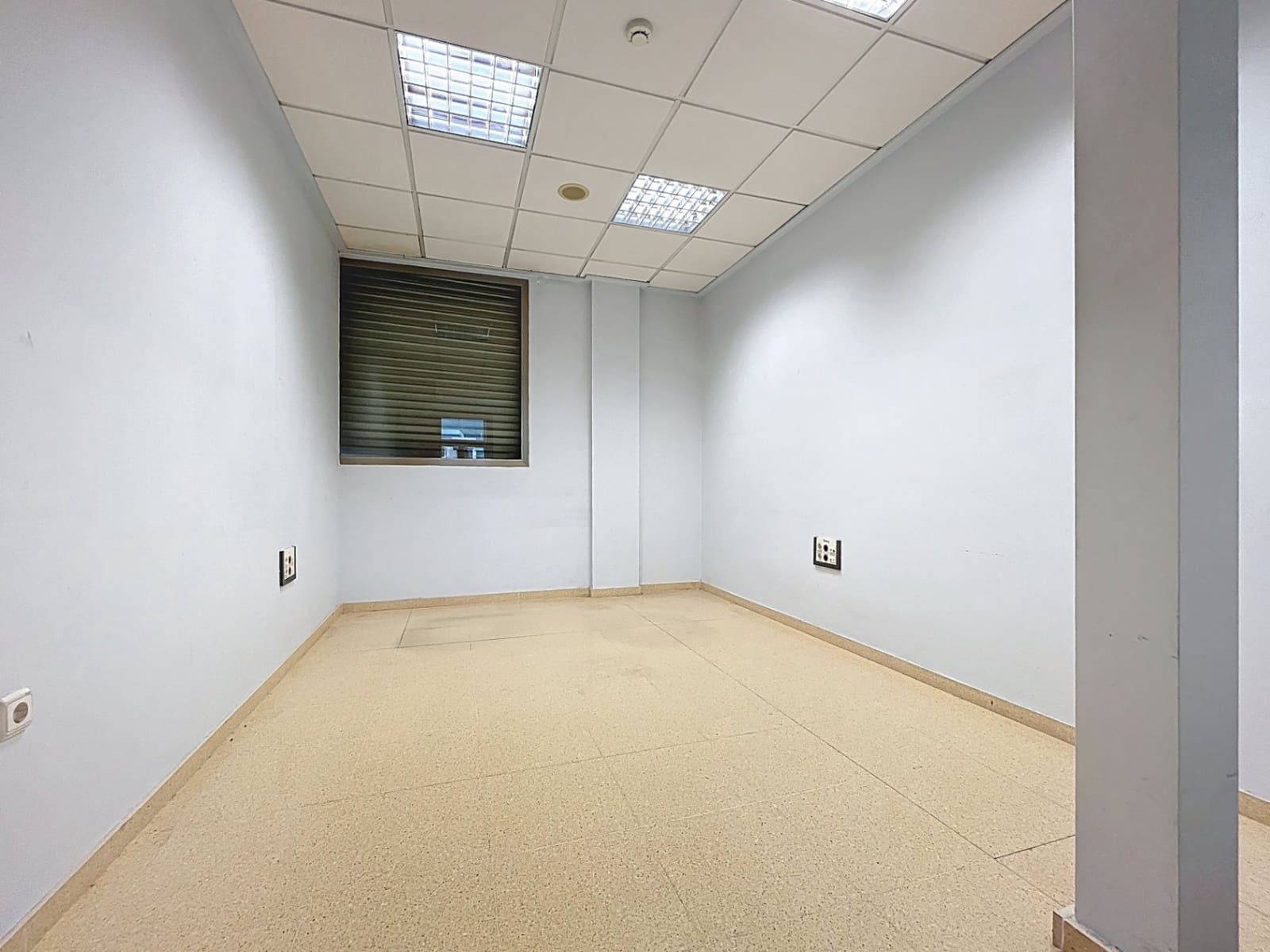 Kommersiell til salgs i La Nucia - € 230 750 (Ref: 9369302)