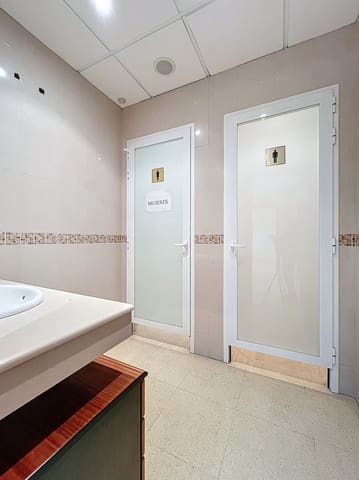 Commercial for sale in La Nucia Pueblo  , La Nucia - € 224,800 (Ref: 9369303)