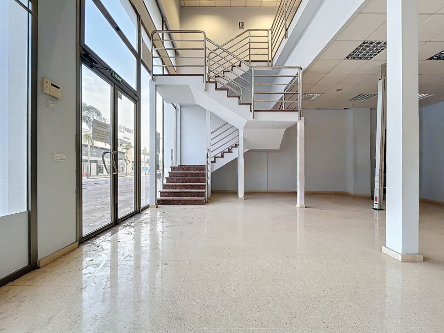 Commercieel te koop in La Nucia - € 224.800 (Ref: 9369303)