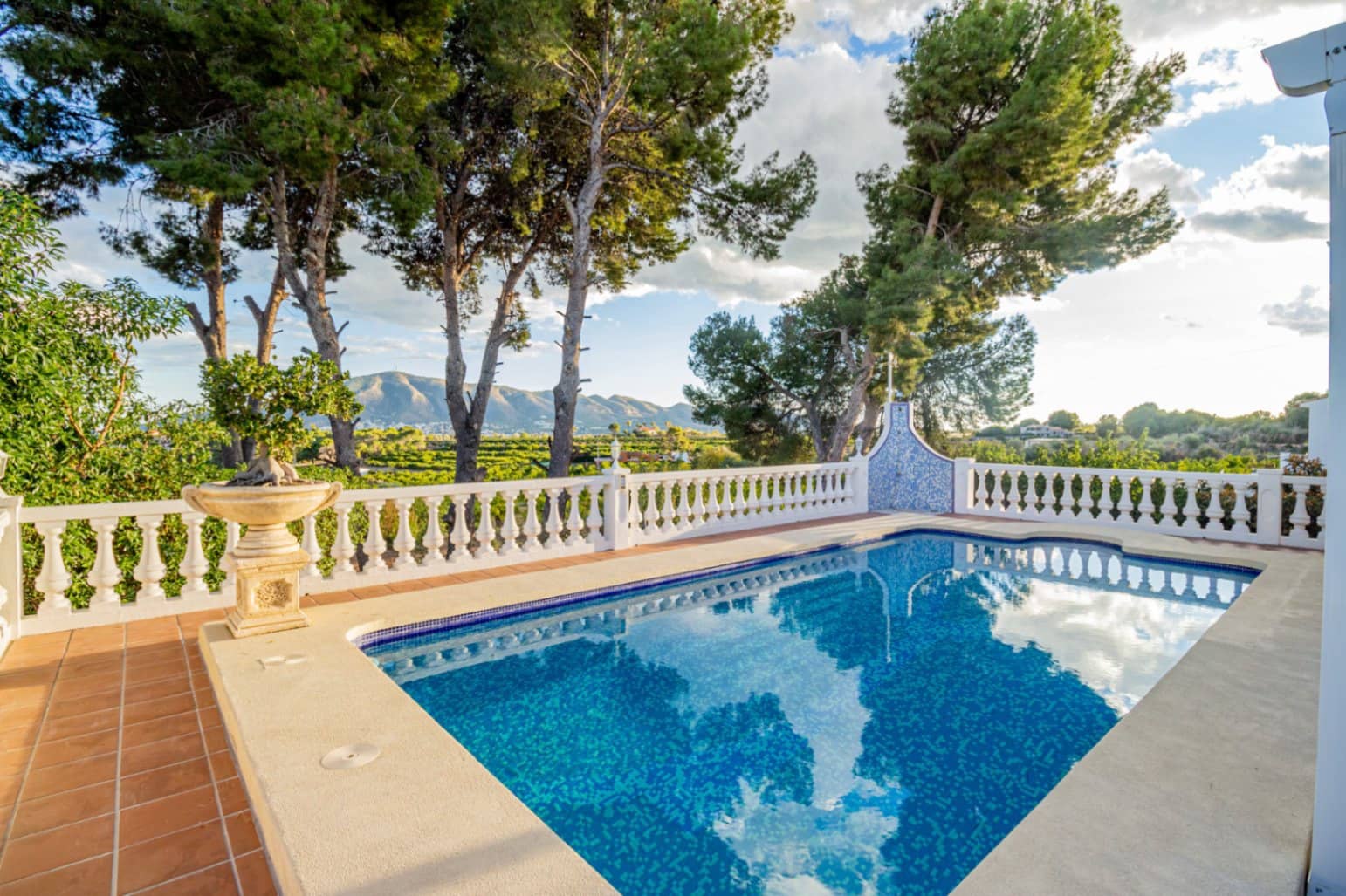 3 chambre Villa/Maison à vendre à Alfaz del Pi / L'Alfas del Pi avec piscine garage - 650 000 € (Ref: 9386712)