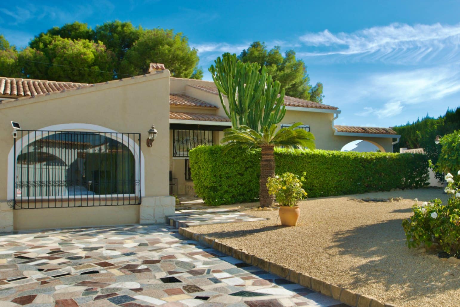 3 chambre Villa/Maison à vendre à Alfaz del Pi / L'Alfas del Pi avec piscine garage - 650 000 € (Ref: 9386712)