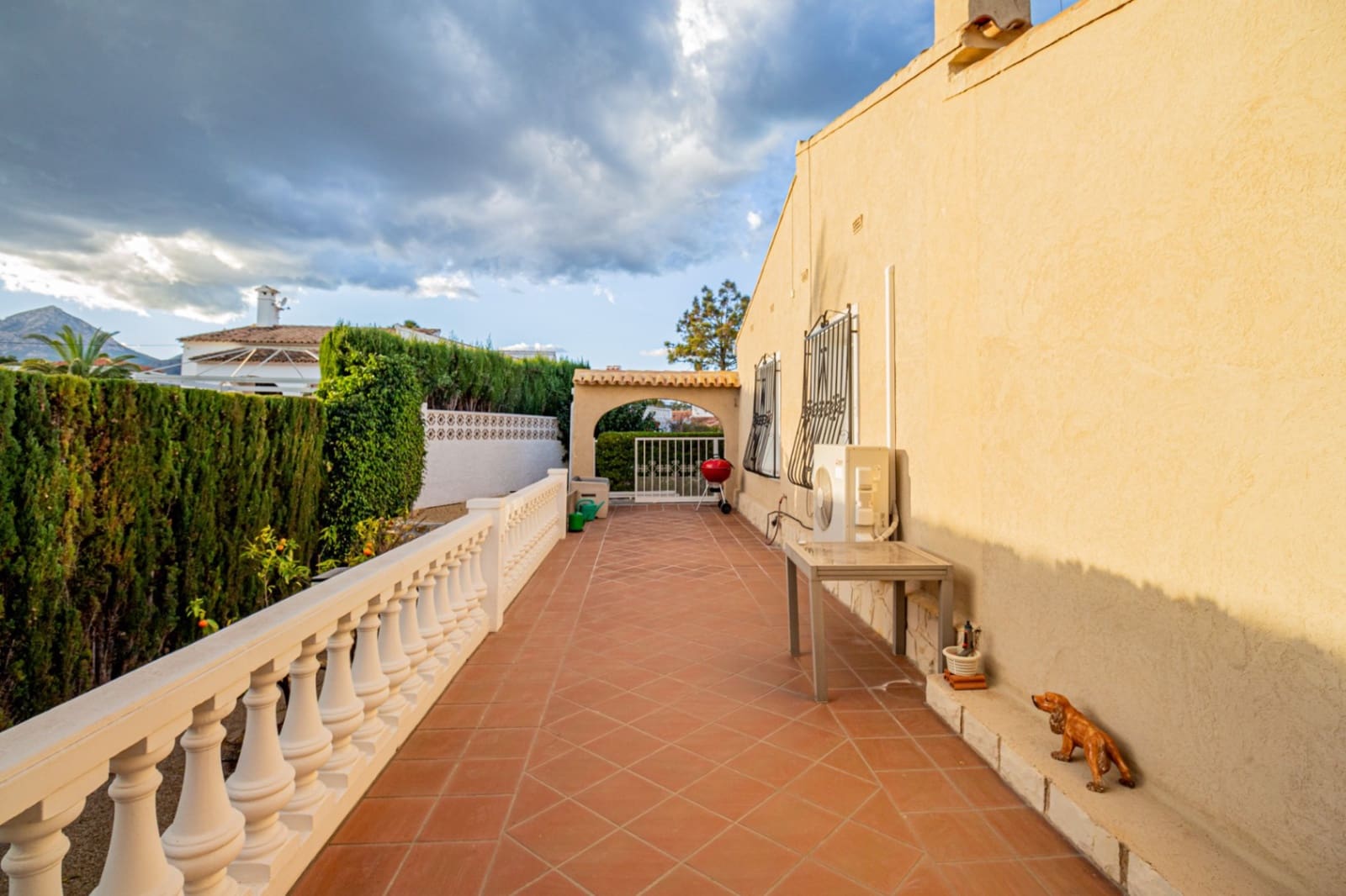 3 chambre Villa/Maison à vendre à Alfaz del Pi / L'Alfas del Pi avec piscine garage - 650 000 € (Ref: 9386712)