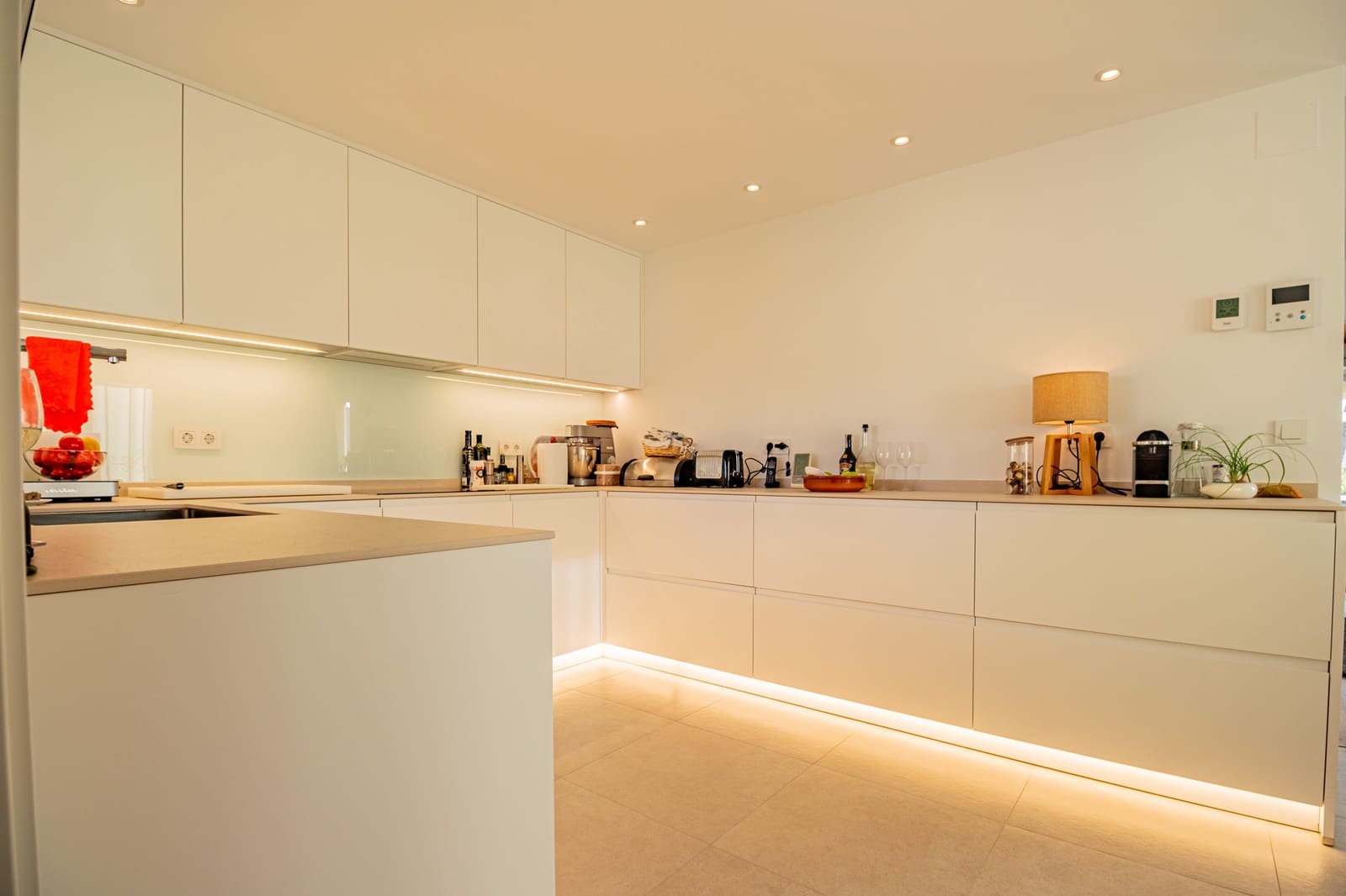 3 chambre Villa/Maison à vendre à Alfaz del Pi / L'Alfas del Pi avec piscine garage - 650 000 € (Ref: 9386712)