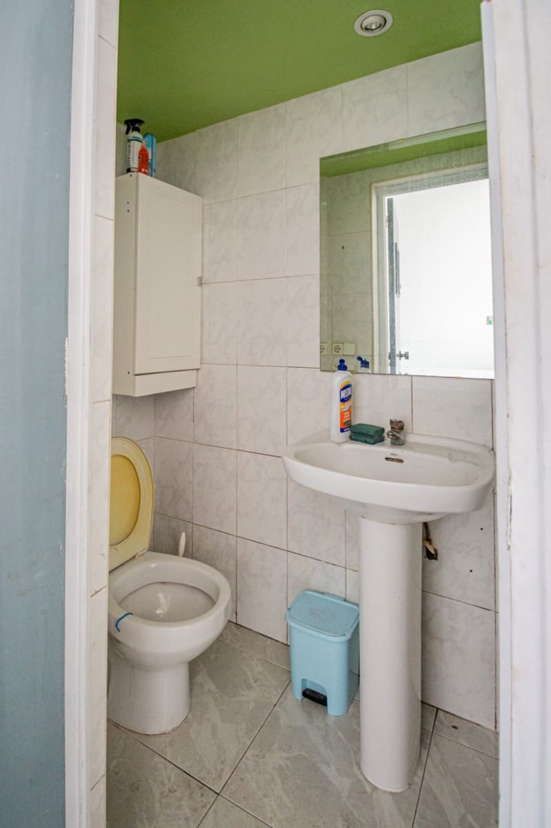 Commercial for rent in Altea - € 850 (Ref: 9400140)