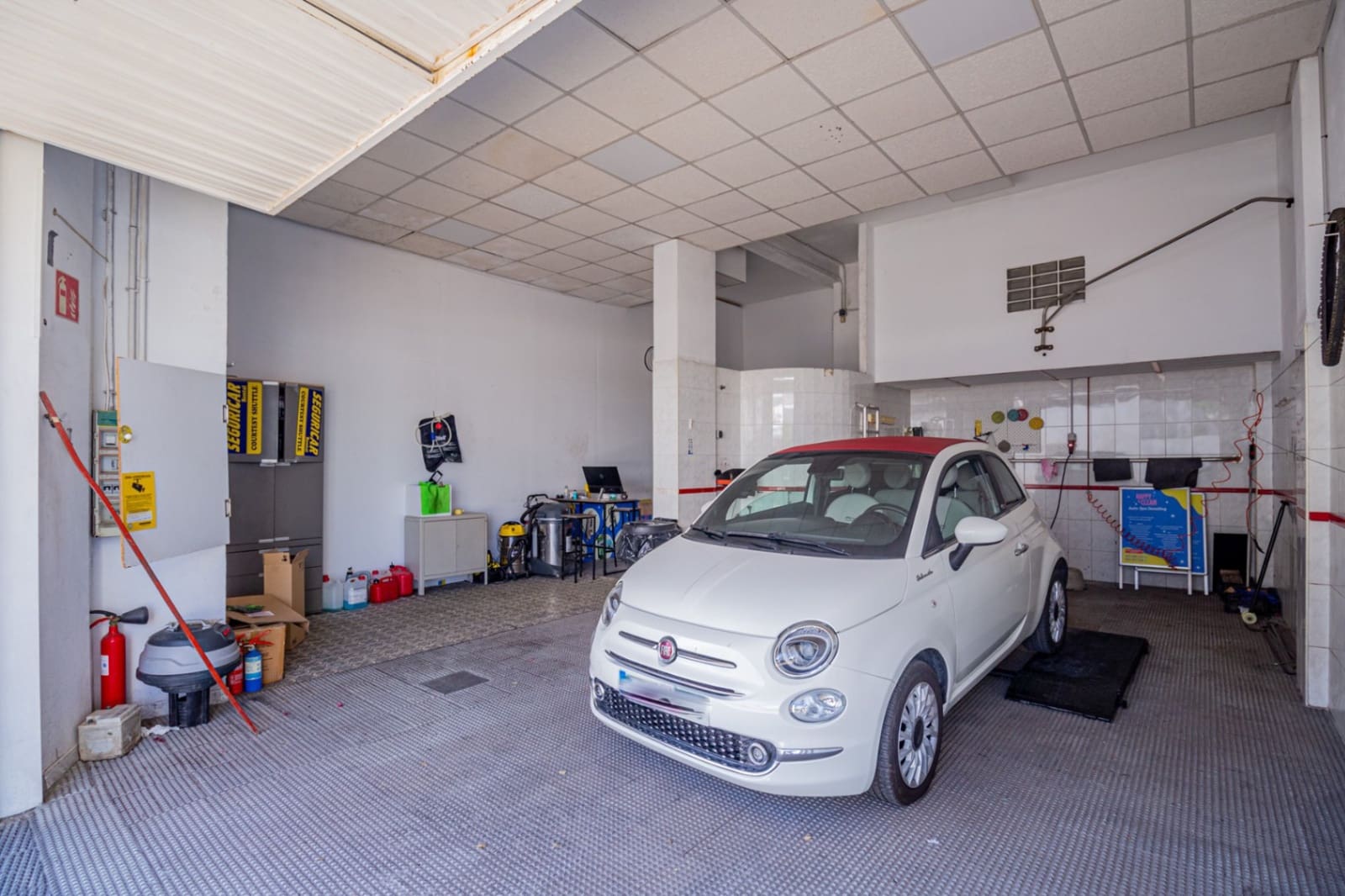 Commercial for rent in Altea - € 850 (Ref: 9400140)