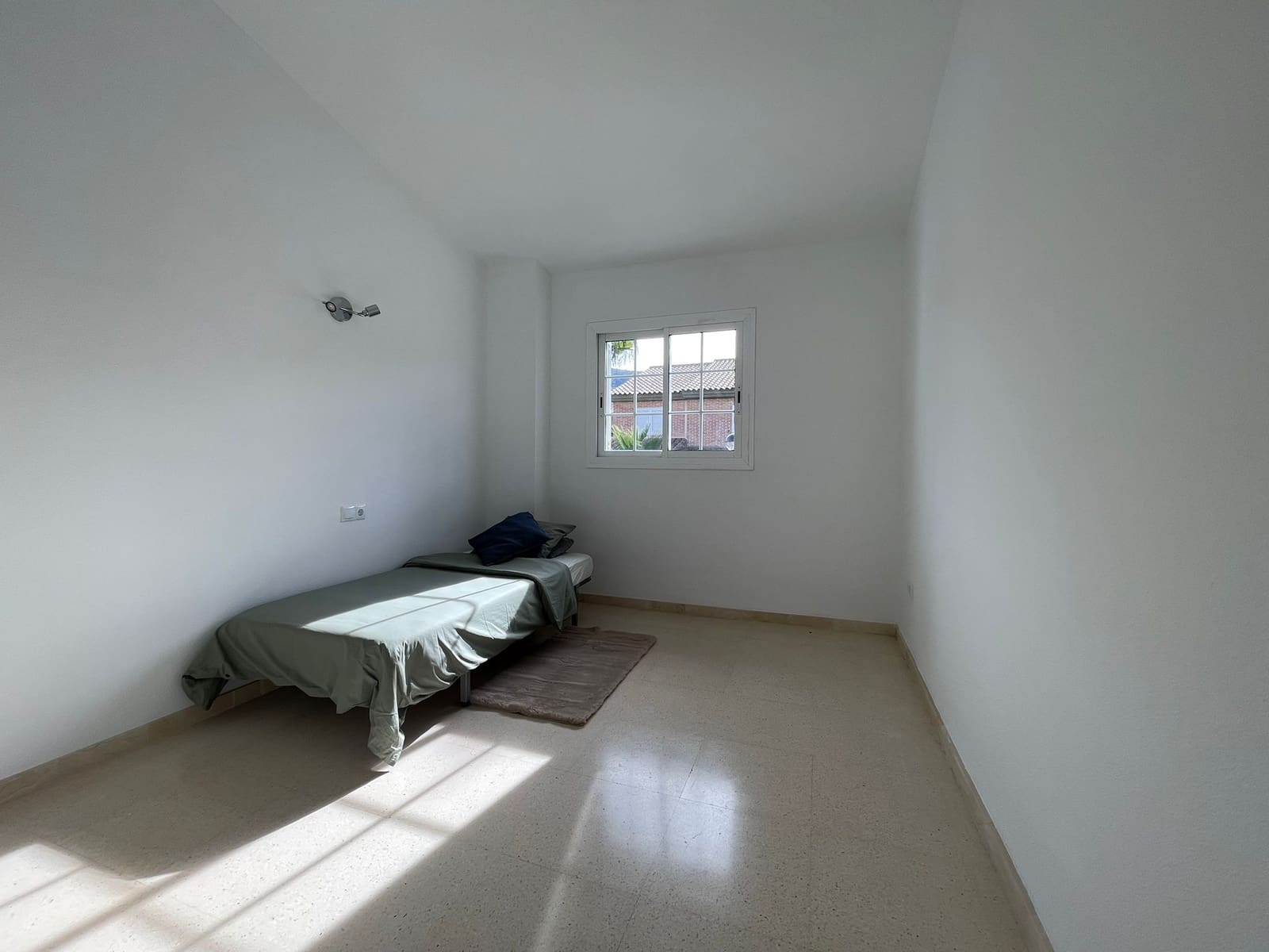 3 sypialnia Bungalow na sprzedaż w Albir z basenem garażem - 470 000 € (Ref: 9410072)