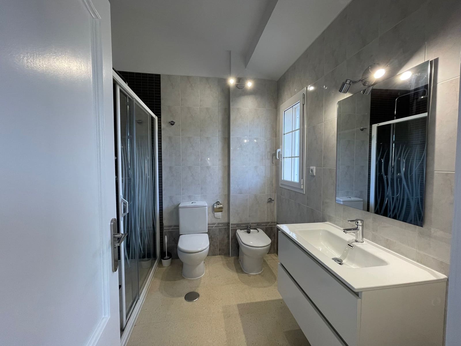 3 sypialnia Bungalow na sprzedaż w Albir z basenem garażem - 470 000 € (Ref: 9410072)