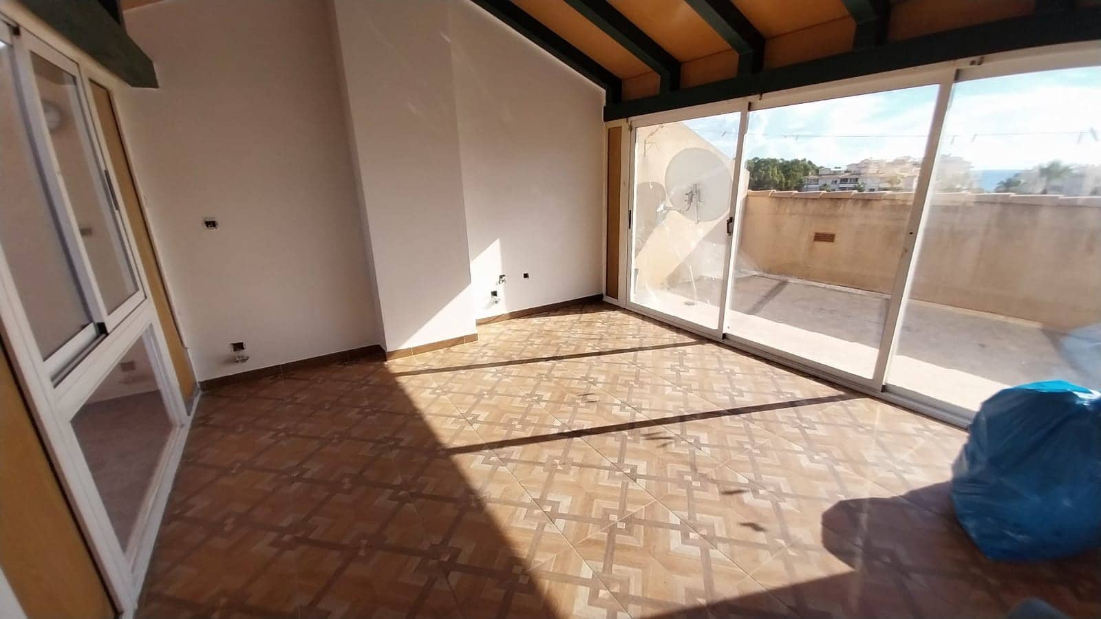 3 soverom Leilighet til salgs i Albir med svømmebasseng garasje - € 450 000 (Ref: 9418826)