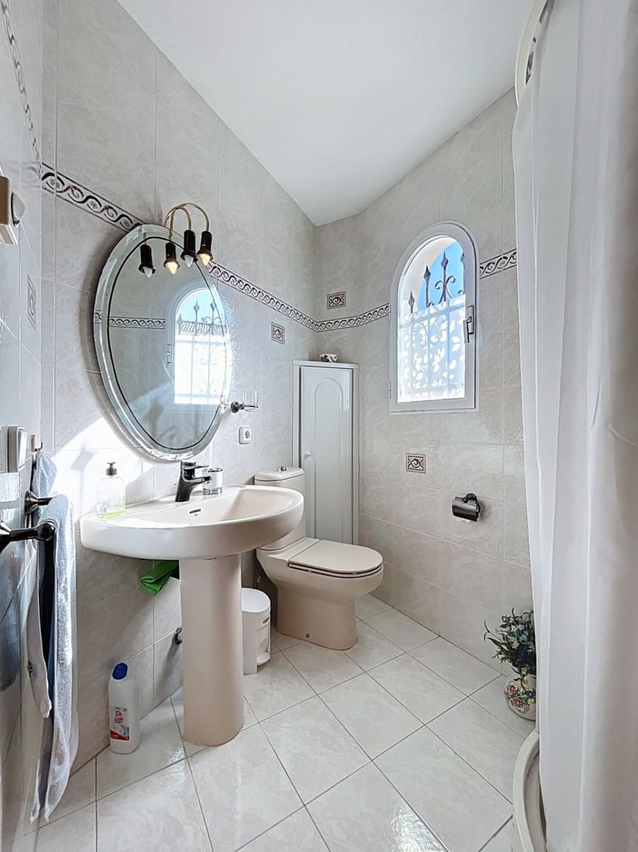 5 soverom Villa til salgs i Albir med svømmebasseng garasje - € 810 000 (Ref: 9432517)