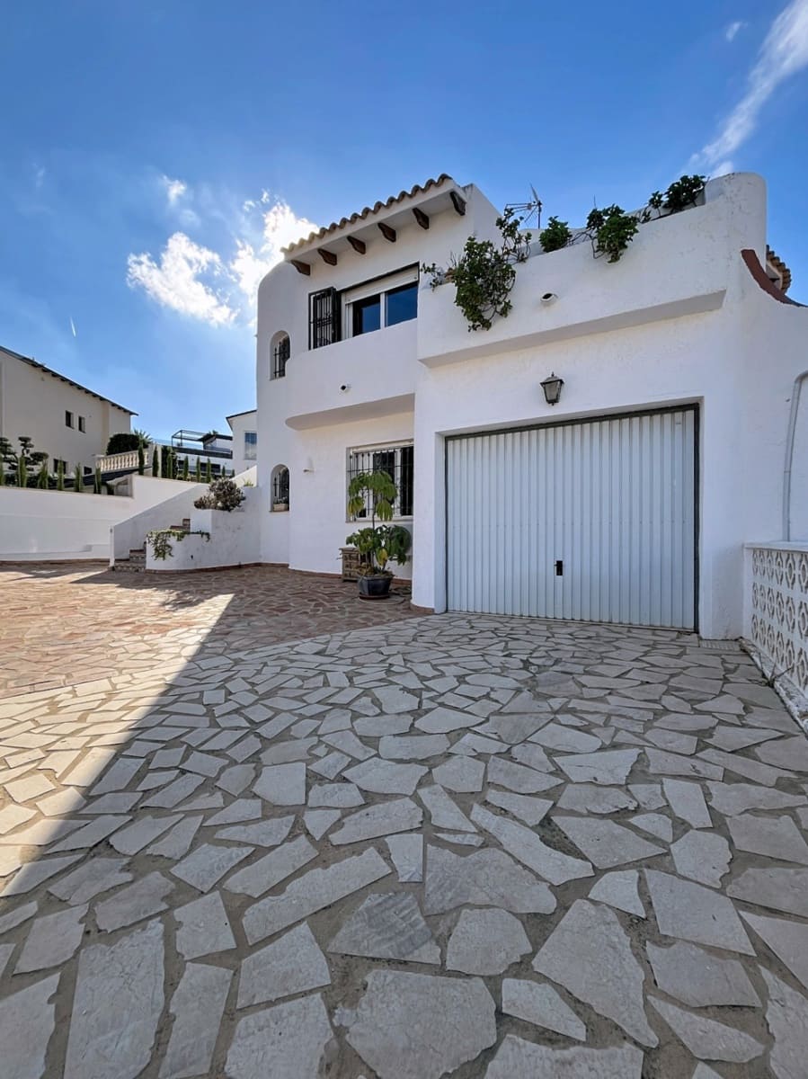 5 soverom Villa til salgs i Albir med svømmebasseng garasje - € 810 000 (Ref: 9432517)