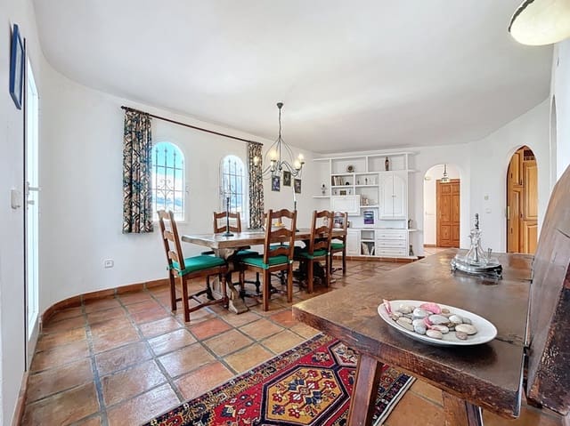 5 soverom Villa til salgs i Albir, Alfaz del Pi / L'Alfàs del Pi med svømmebasseng garasje - € 810 000 (Ref: 9432517)