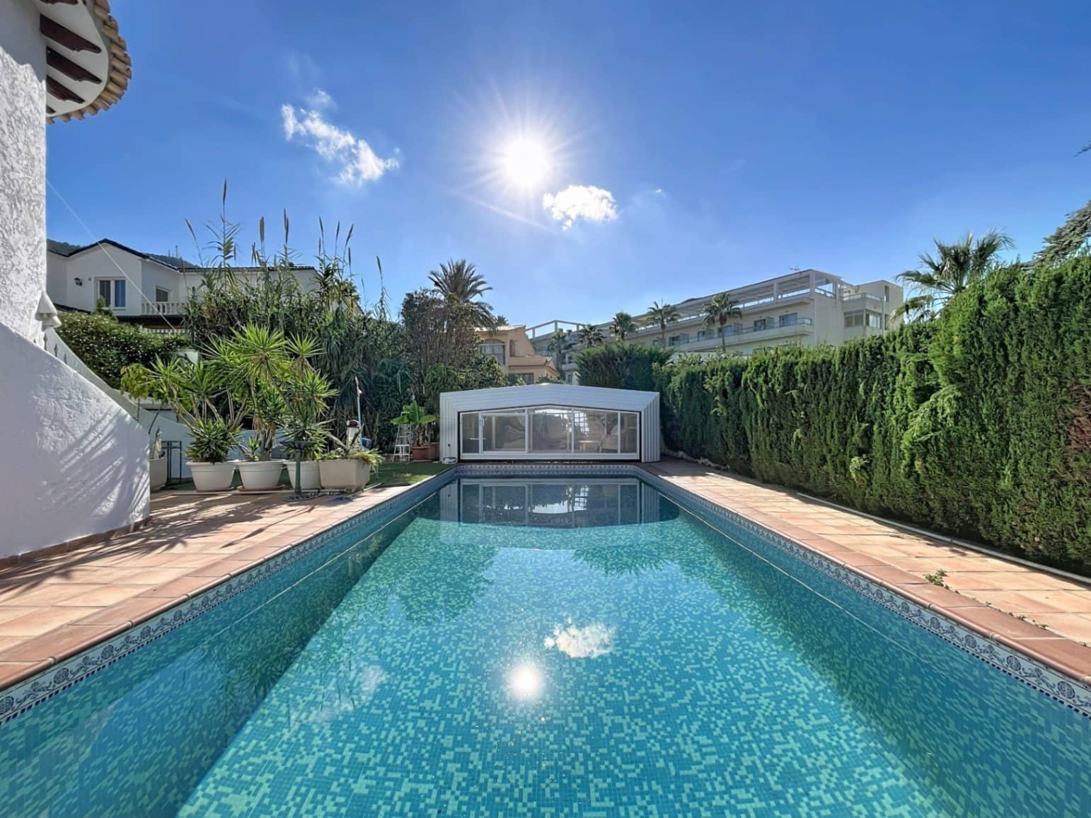 5 soverom Villa til salgs i Albir med svømmebasseng garasje - € 810 000 (Ref: 9432517)