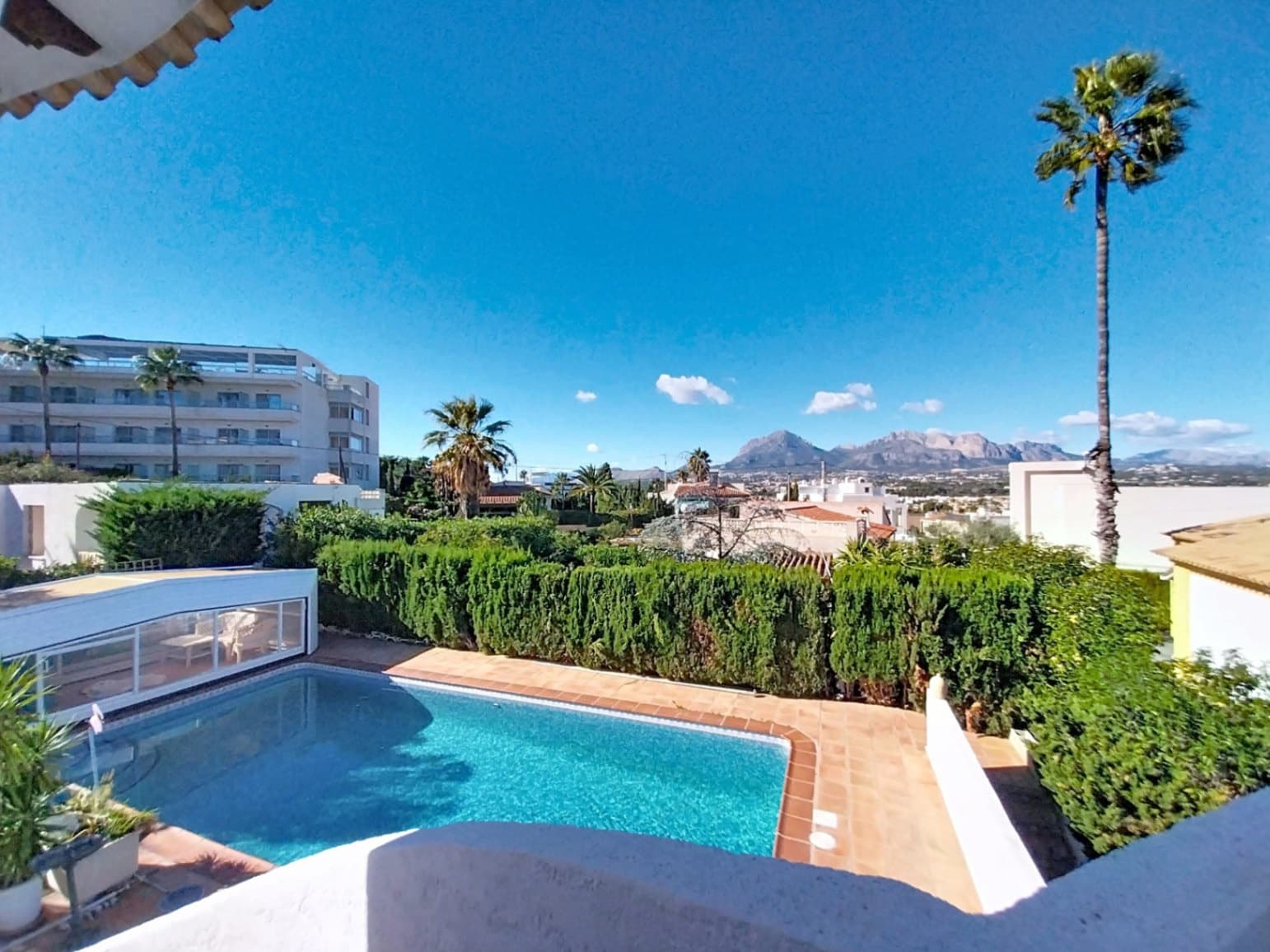 5 soverom Villa til salgs i Albir med svømmebasseng garasje - € 810 000 (Ref: 9432517)