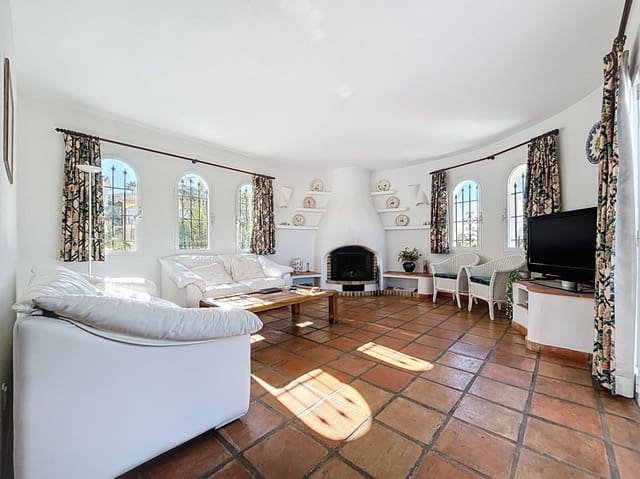 5 soverom Villa til salgs i Albir, Alfaz del Pi / L'Alfàs del Pi med svømmebasseng garasje - € 810 000 (Ref: 9432517)