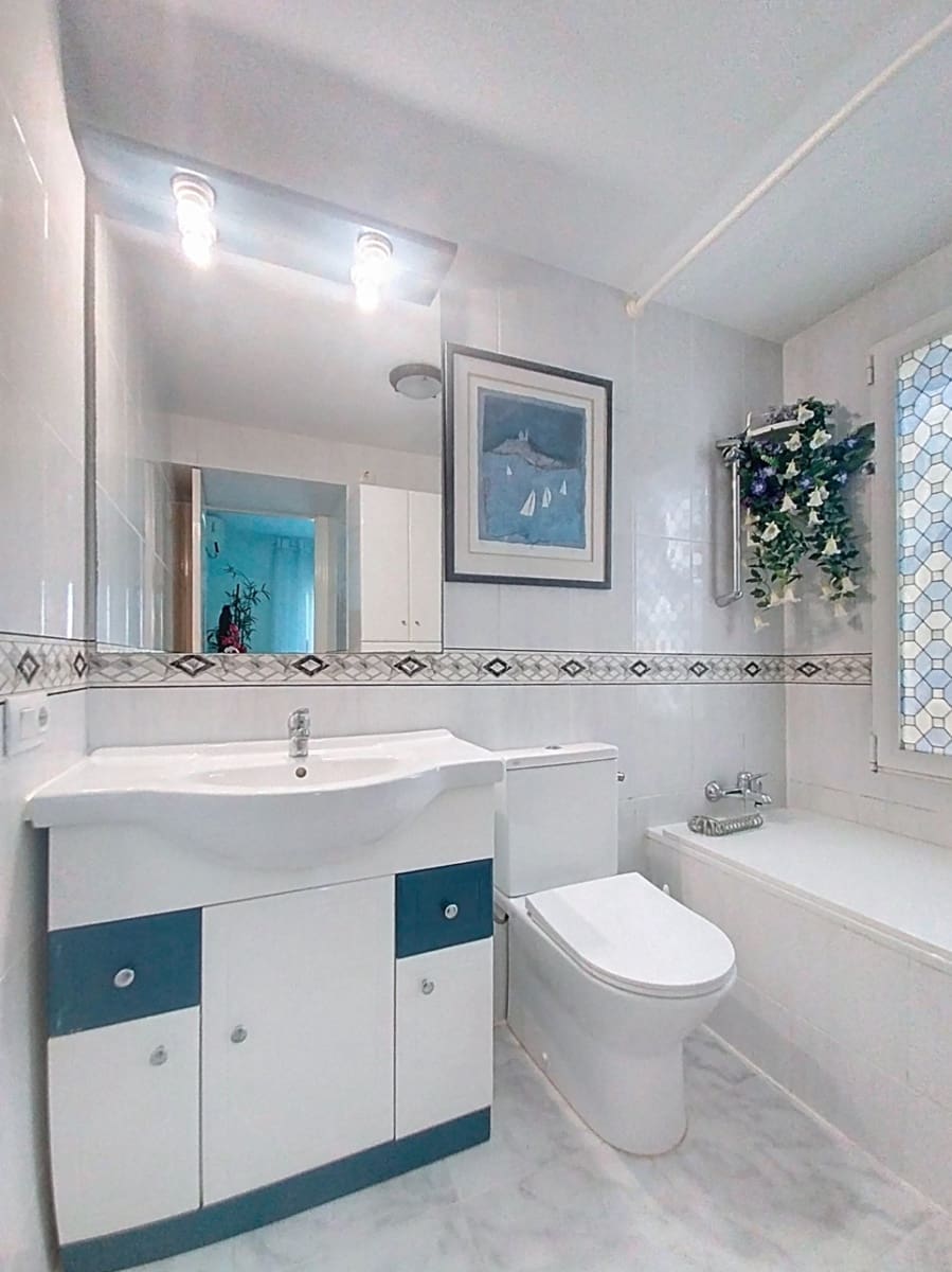 3 makuuhuone Huvila myytävänä paikassa La Nucia mukana uima-altaan 
autotalli - 495 000 € (Ref: 9432518)