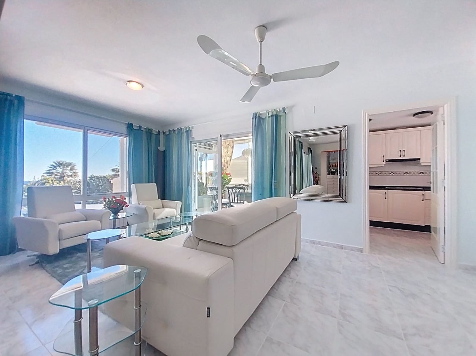 3 makuuhuone Huvila myytävänä paikassa La Nucia mukana uima-altaan 
autotalli - 495 000 € (Ref: 9432518)