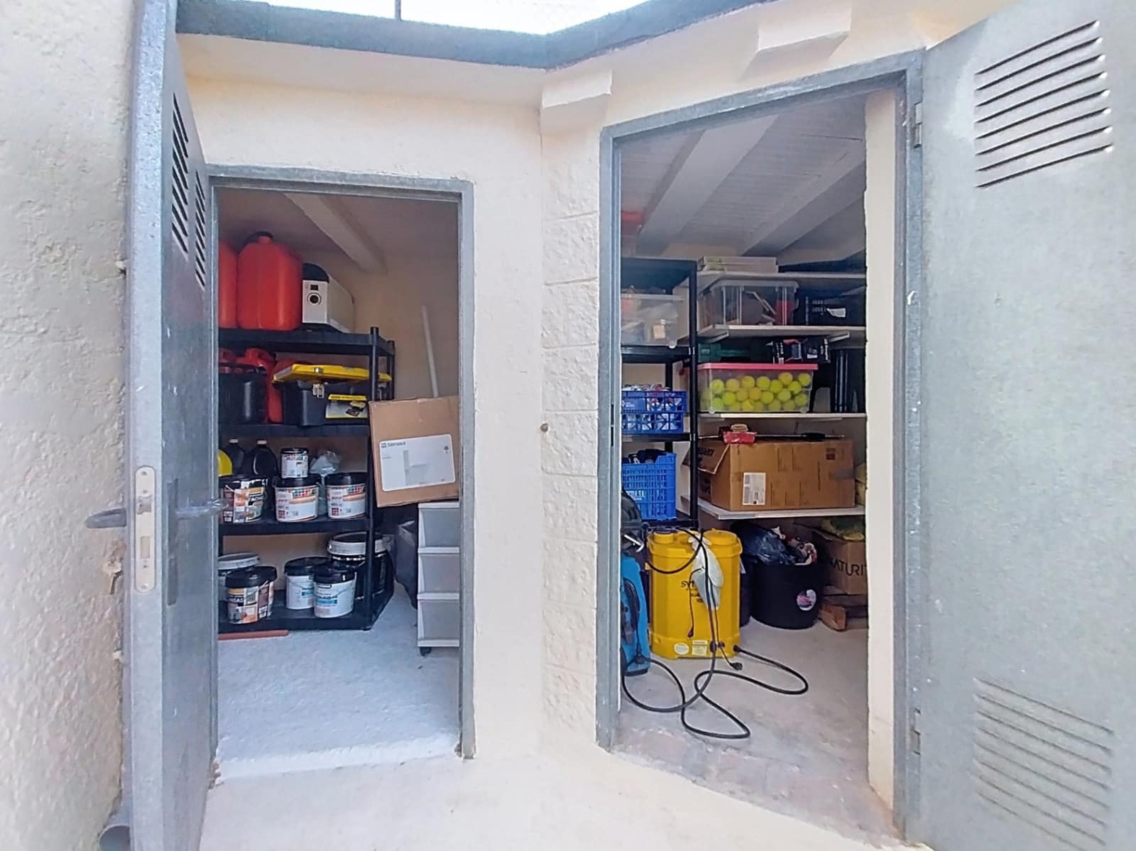 3 makuuhuone Huvila myytävänä paikassa La Nucia mukana uima-altaan 
autotalli - 495 000 € (Ref: 9432518)