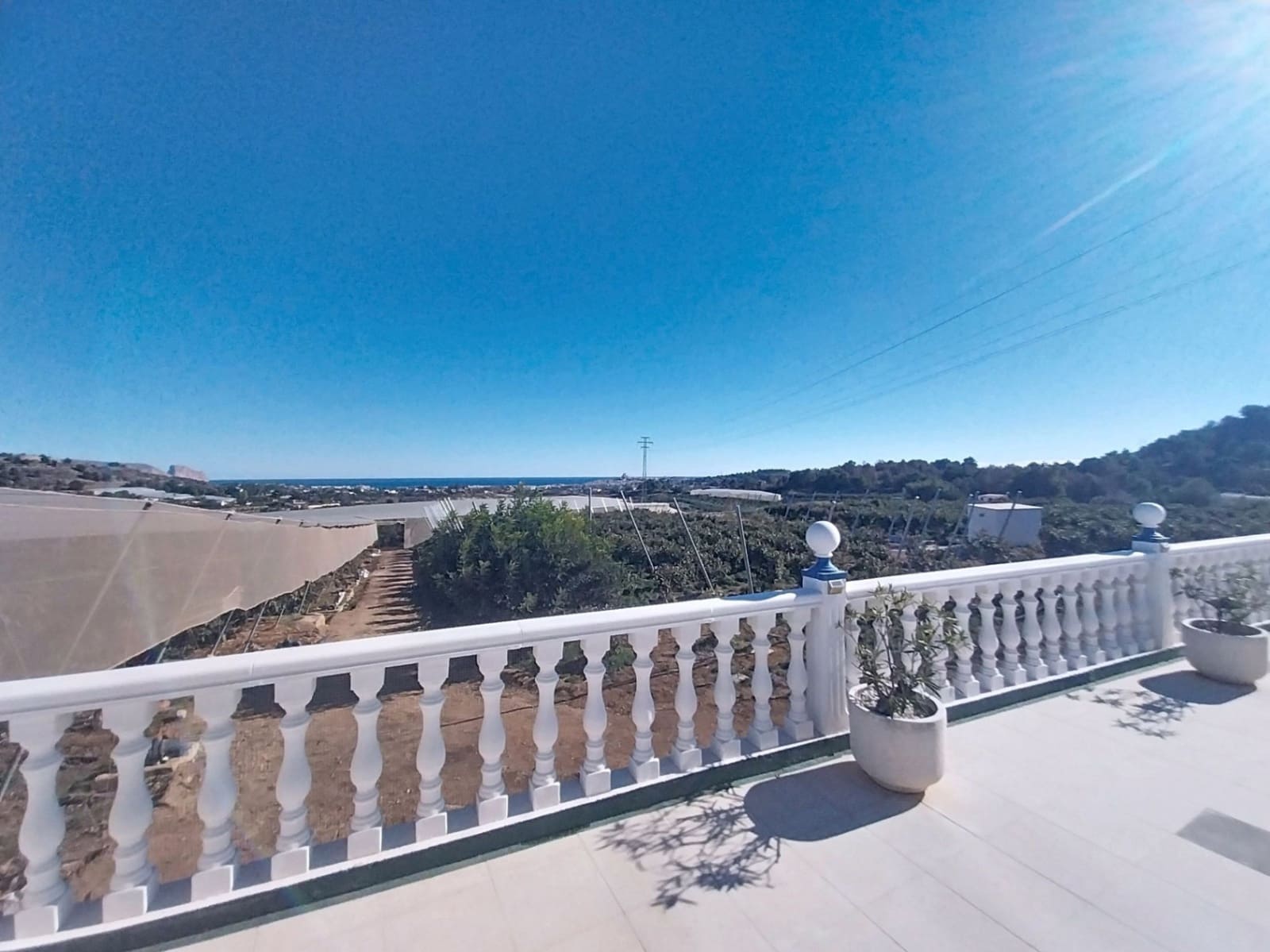 3 makuuhuone Huvila myytävänä paikassa La Nucia mukana uima-altaan 
autotalli - 495 000 € (Ref: 9432518)