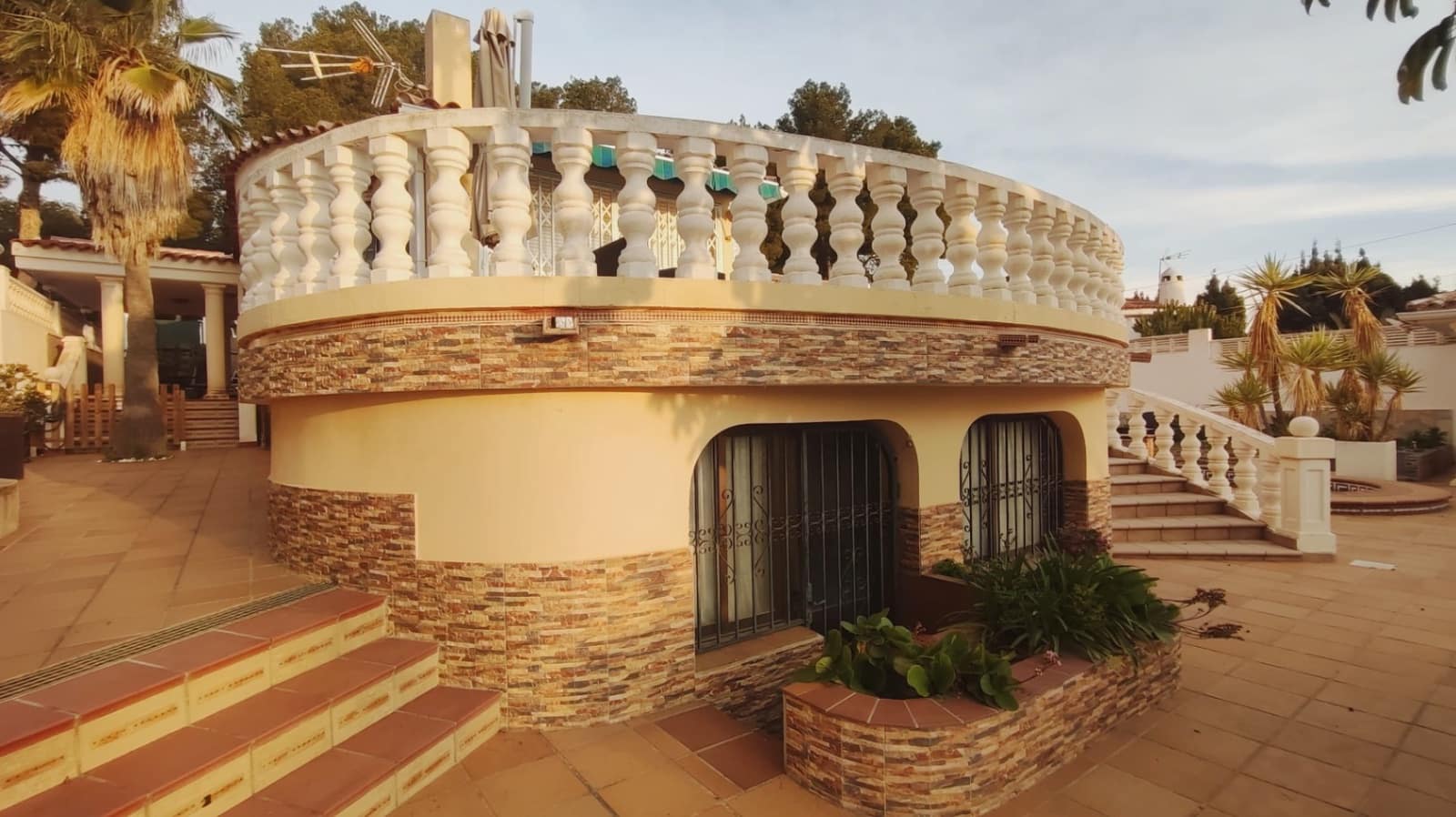 5 sovrum Semi-fristående Villa till salu i La Nucia med pool garage - 540 000 € (Ref: 9438933)