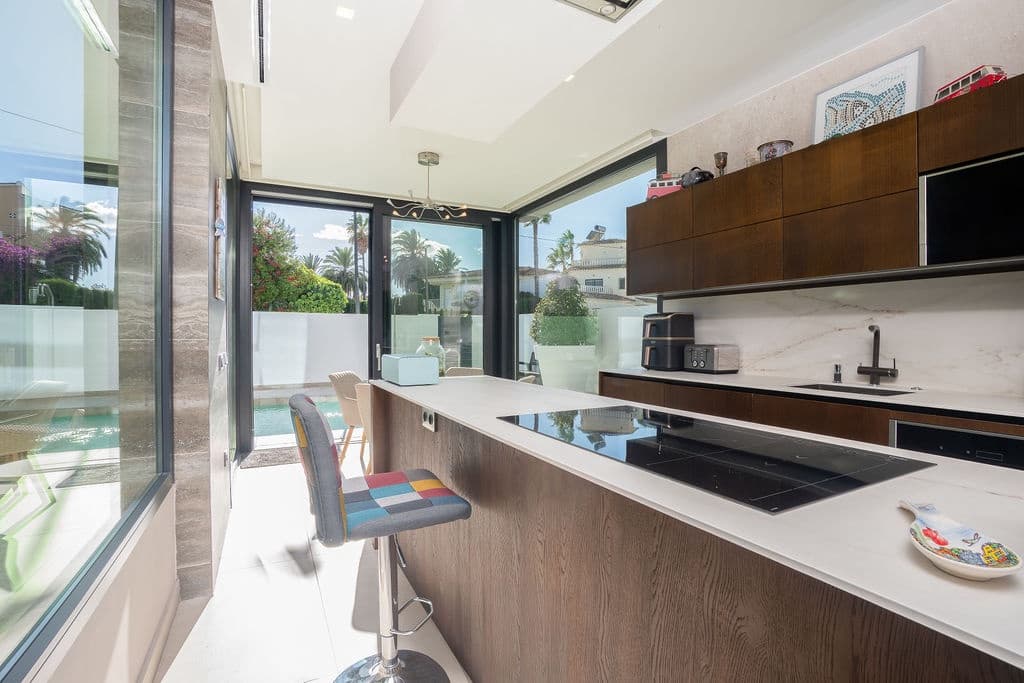 4 soverom Villa til salgs i Albir med svømmebasseng garasje - € 1 675 000 (Ref: 9449273)