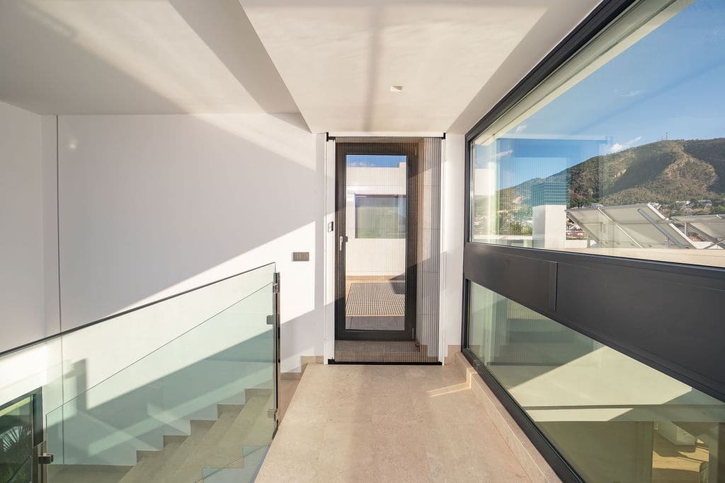 4 soverom Villa til salgs i Albir med svømmebasseng garasje - € 1 675 000 (Ref: 9449273)