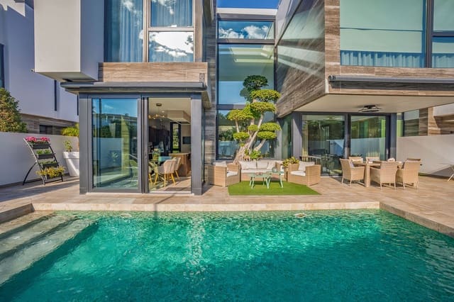 4 soverom Villa til salgs i Albir, Alfaz del Pi / L'Alfàs del Pi med svømmebasseng garasje - € 1 675 000 (Ref: 9449273)