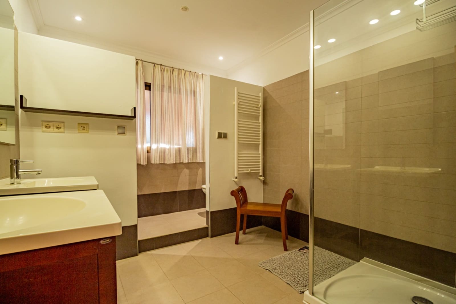 4 soverom Villa til leie i Benidorm med svømmebasseng garasje - € 2 900 (Ref: 9450853)