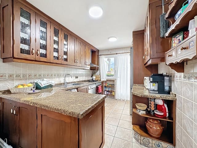 3 bedroom Bungalow for sale in La Nucia Pueblo  , La Nucia with pool - € 279,000 (Ref: 9451500)