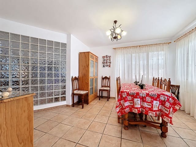 3 sypialnia Bungalow na sprzedaż w La Nucia Pueblo  , La Nucia z basenem - 259 000 € (Ref: 9451500)