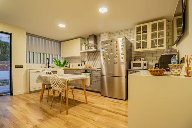 3 chambre Villa/Maison Semi-Mitoyenne à vendre à La Nucia Pueblo  , La Nucia avec piscine garage - 474 000 € (Ref: 9451501)