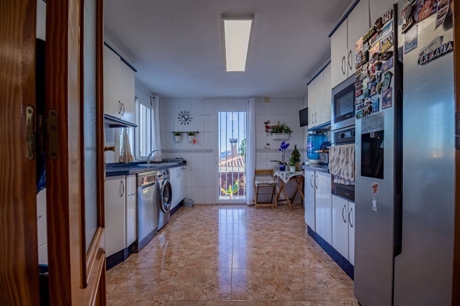 6 bedroom Villa for sale in La Nucia with pool garage - € 425,000 (Ref: 9465909)