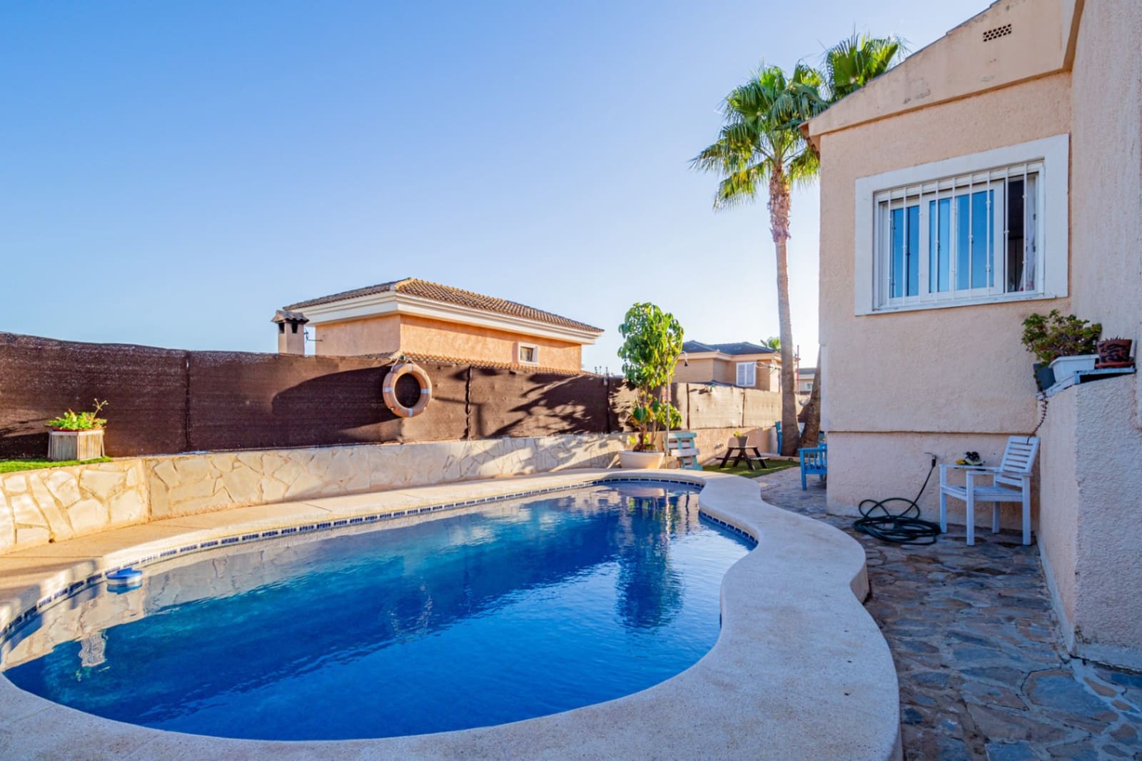 6 bedroom Villa for sale in La Nucia with pool garage - € 425,000 (Ref: 9465909)