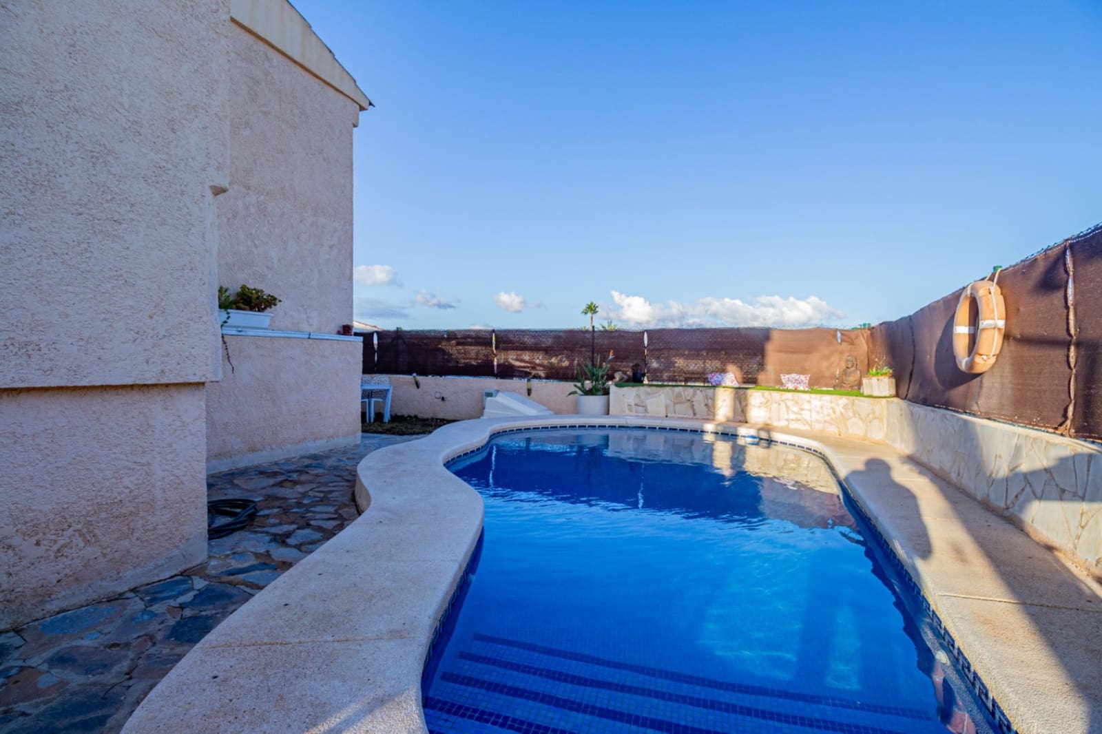 6 bedroom Villa for sale in La Nucia with pool garage - € 425,000 (Ref: 9465909)