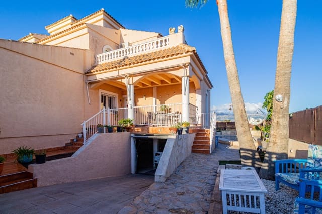 6 slaapkamer Villa te koop in La Nucia Pueblo  , La Nucia met zwembad garage - € 425.000 (Ref: 9465909)