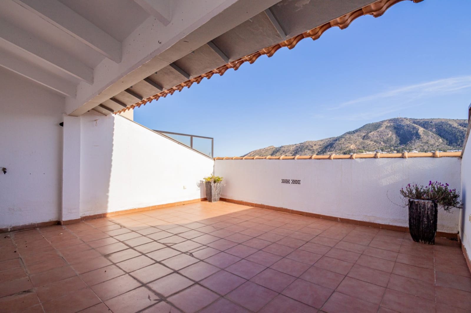 2 soverom Leilighet til salgs i Albir med svømmebasseng garasje - € 425 000 (Ref: 9474378)