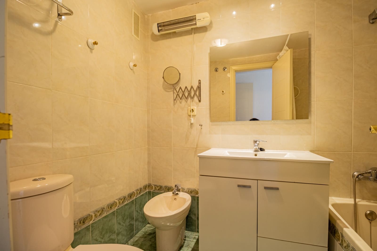 2 soverom Leilighet til salgs i Albir med svømmebasseng garasje - € 425 000 (Ref: 9474378)