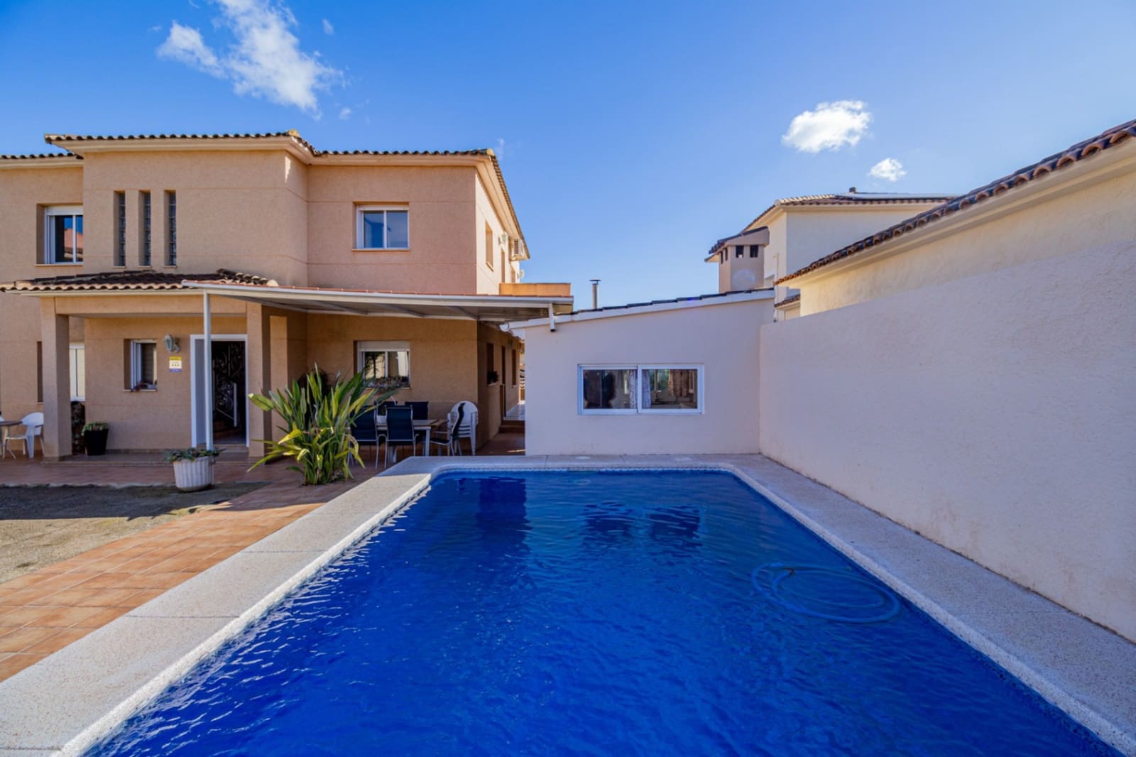 3 sovrum Lägenhet att hyra i La Nucia med pool garage - 1 500 € (Ref: 9475576)