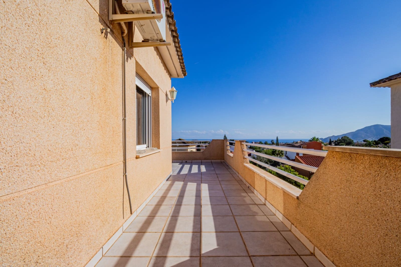 3 sovrum Lägenhet att hyra i La Nucia med pool garage - 1 500 € (Ref: 9475576)