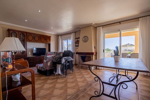 3 makuuhuone Huoneisto vuokrattavana paikassa La Nucia Pueblo  , La Nucia mukana uima-altaan 
autotalli - 1 500 € (Ref: 9475652)