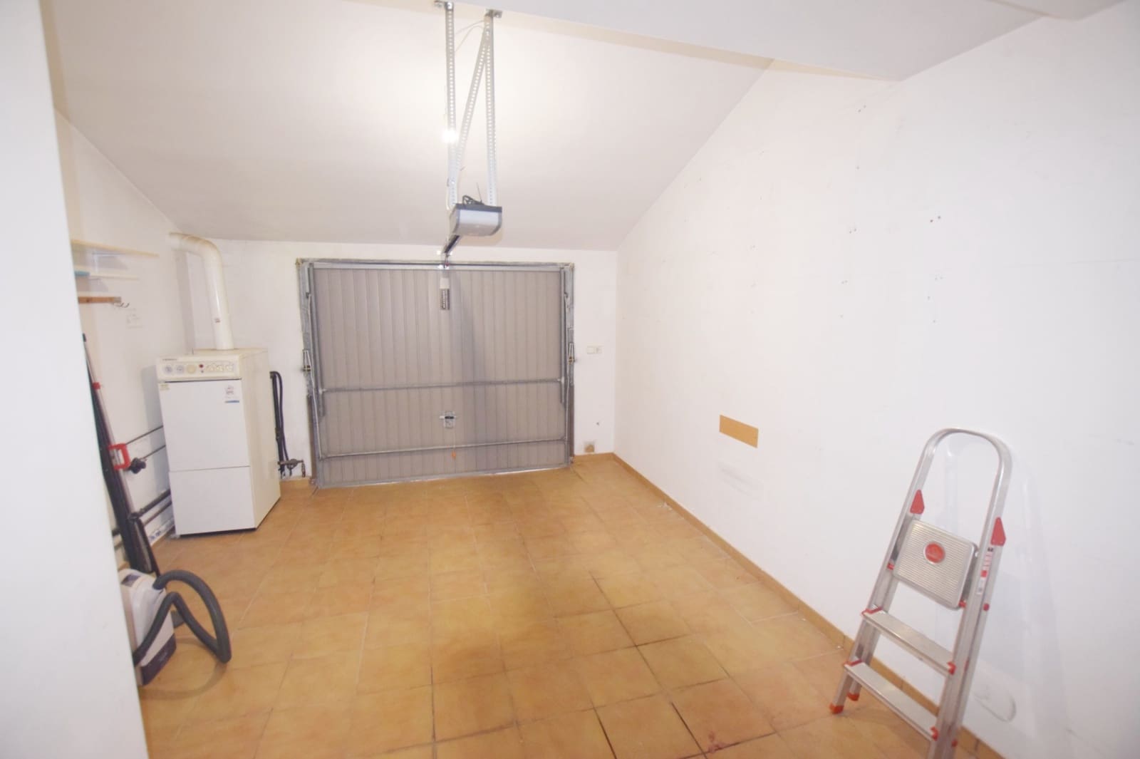 3 bedroom Bungalow for sale in Albir with pool garage - € 355,000 (Ref: 9499822)