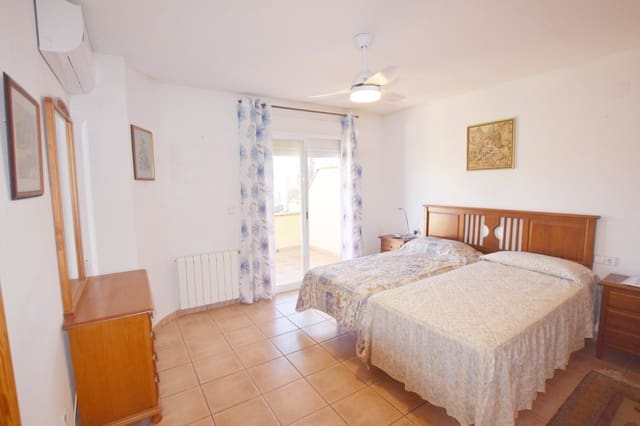 3 sypialnia Bungalow na sprzedaż w Albir, Alfaz del Pi / L'Alfàs del Pi z basenem garażem - 355 000 € (Ref: 9499822)