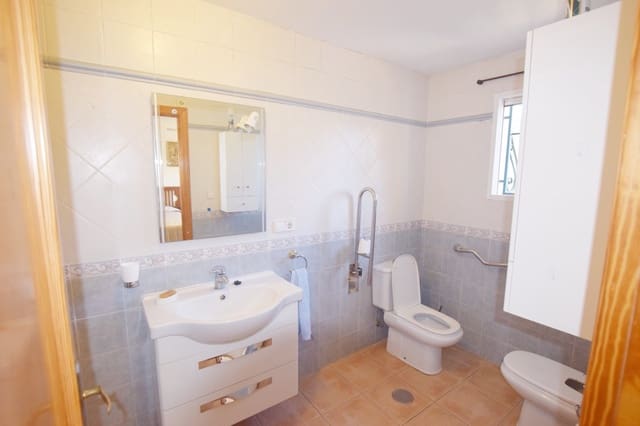 3 sypialnia Bungalow na sprzedaż w Albir, Alfaz del Pi / L'Alfàs del Pi z basenem garażem - 355 000 € (Ref: 9499822)