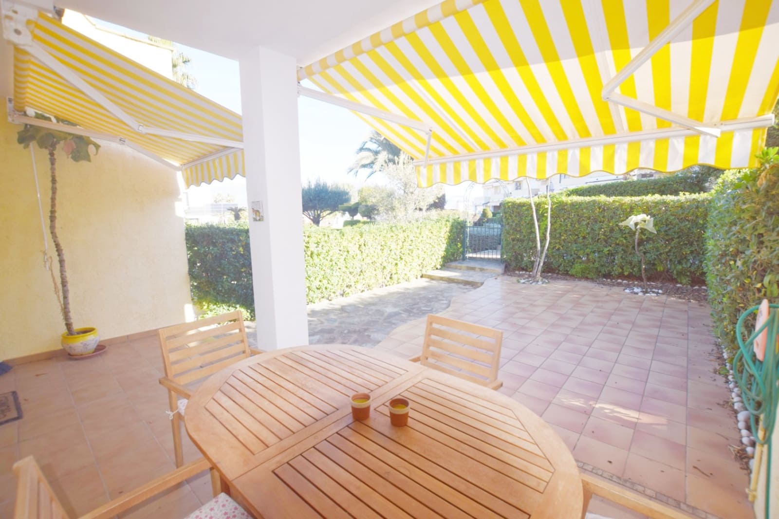 3 bedroom Bungalow for sale in Albir with pool garage - € 355,000 (Ref: 9499822)