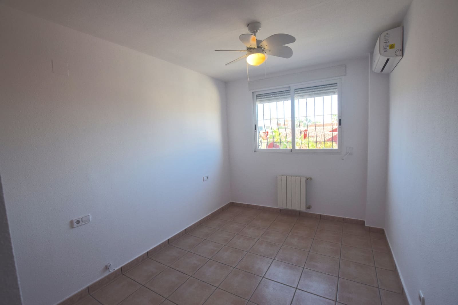 3 chambre Bungalow à vendre à Albir avec piscine garage - 355 000 € (Ref: 9499822)